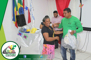 Foto - SEMDAS ENTREGA CERTIFICADOS DOS CURSOS