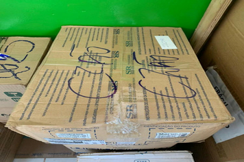 Foto - SEMSA EMCAMINHA MEDICAMENTOS PARA A REGIÃO GARIMPEIRA