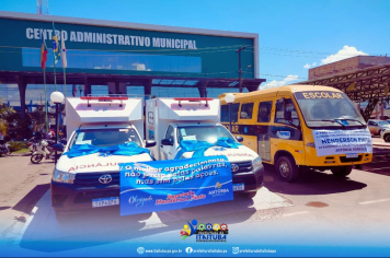 PREFEITURA DE ITAITUBA ENTREGA MAIS DUAS AMBULÂNCIAS E DOIS MICROÔNIBUS, AMPLIANDO E MELHORANDO A FROTA DE VEÍCULOS DAS SECRETARIAS DE SAÚDE E EDUCAÇÃO.