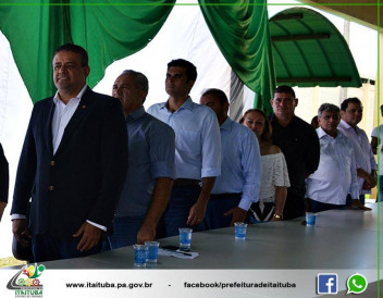 PREFEITO SOLICITA JUNTO AO SENADOR JADER BARBALHO KIT CAMINHÃO COMPACTADOR TAPA-BURACO