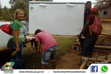 SEMED ENTREGA FREEZER À ESCOLA NA COMUNIDADE BOA VISTA KM 17