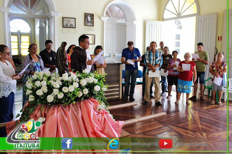 A PADROEIRA DE ITAITUBA VISITA O PAÇO MUNICIPAL