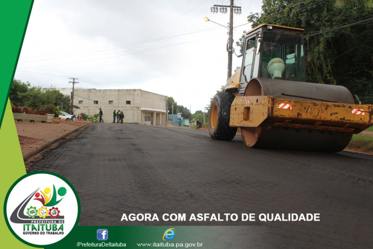 ESTRADA DO PAREDÃO RECEBE ASFALTAMENTO