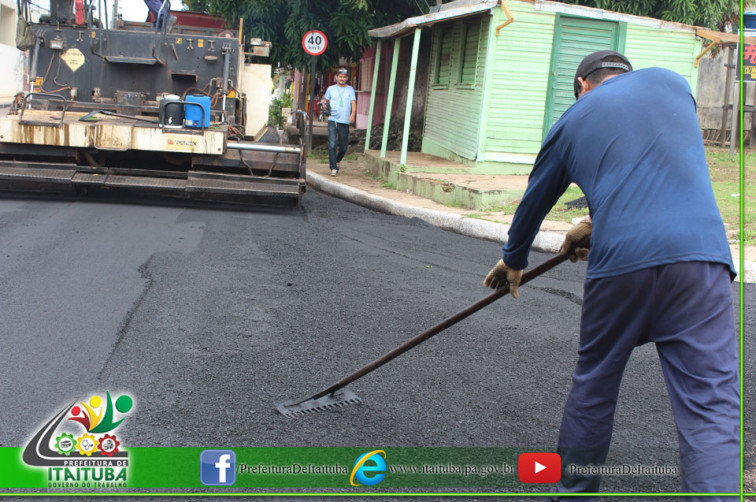 ASFALTAMENTO DA RUA DOUTOR HUDE MENDONÇA SERÁ CONCLUÍDO NESTE FINAL DE SEMANA